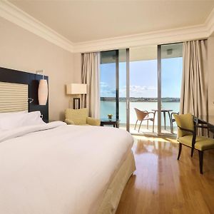 Olive Garden View Room